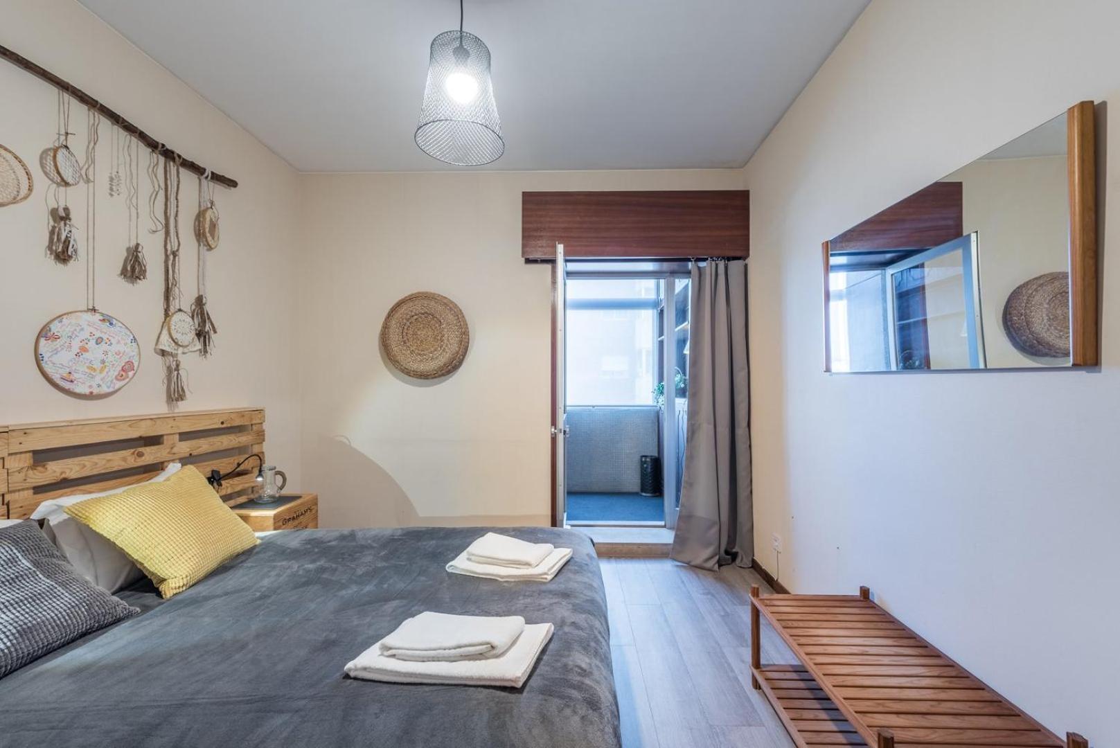 Woodwork Apartment Порту Экстерьер фото